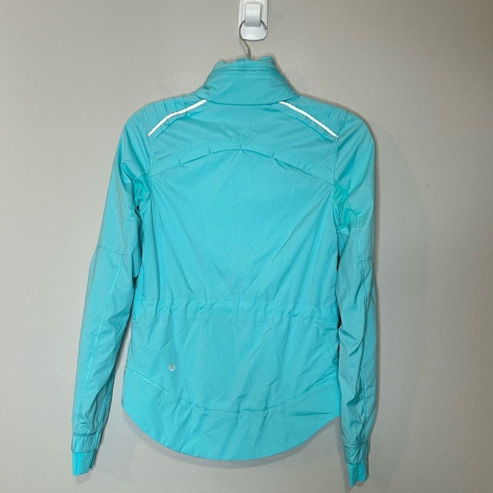 Lululemon Spring Forward Jacket - Picture 8 of 13